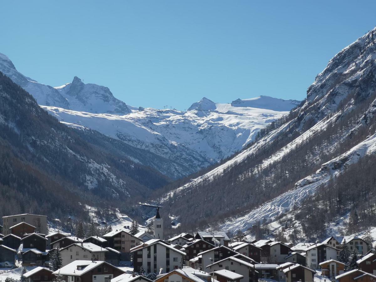 Petit Paradisli 塔什 外观 照片